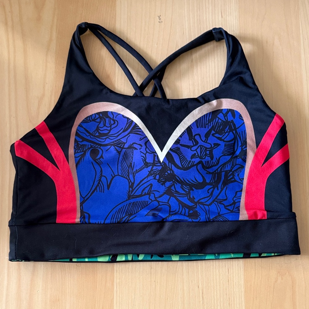 Flok Evil Queen/Malificent reversible sports bra